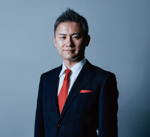 秋元 祥治 氏