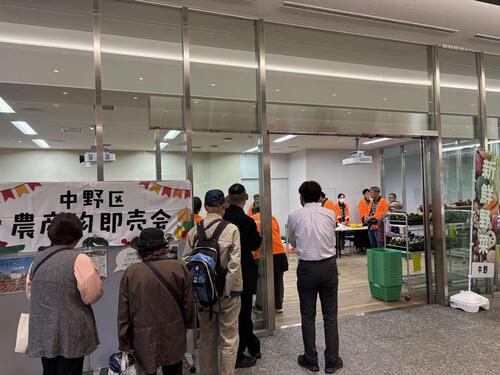 販売前