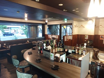 中野坂上　縁の店内