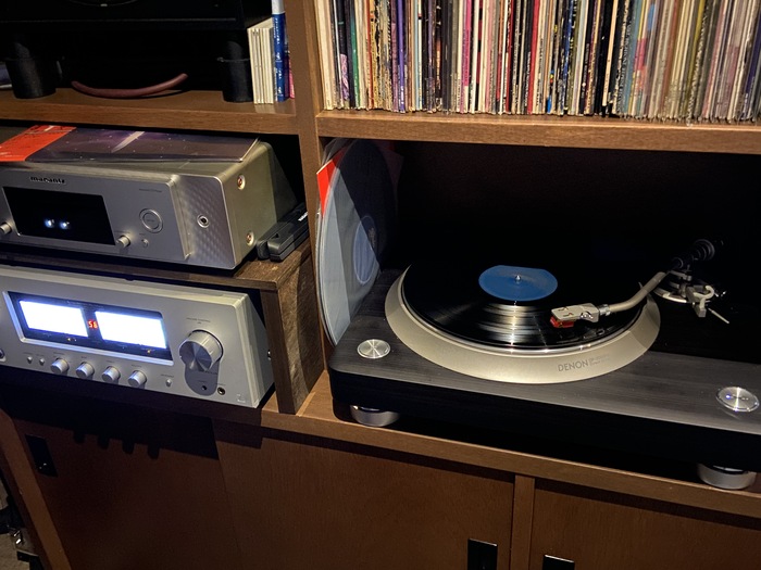 レコードプレイヤー