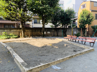 ベンチ