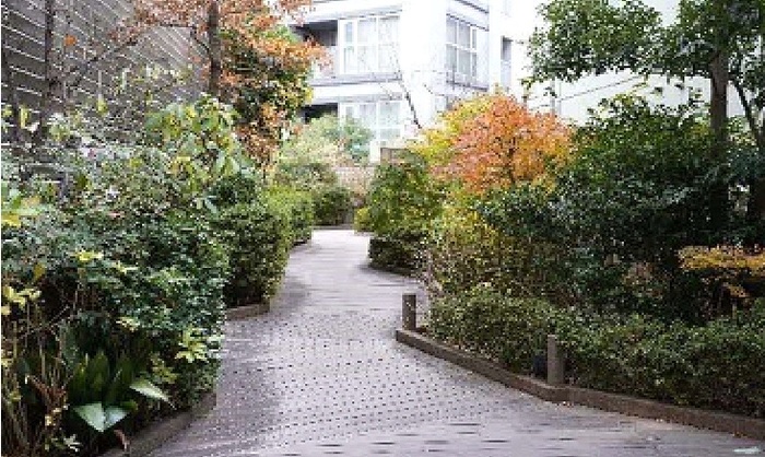 四季の庭・水辺の庭１