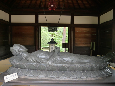 釈迦涅槃像