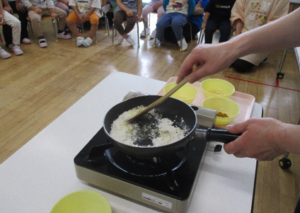 カレーのルー作り