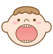 上の前歯4本下の前歯4本が生えている子どもの画像