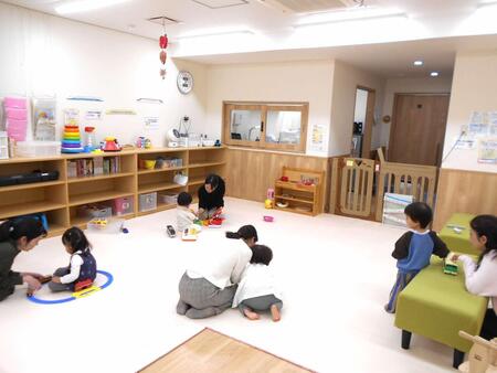 にじいろルーム