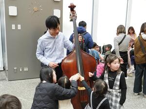 コントラバス体験のイメージ写真