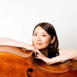 コントラバス 小野 聡美氏の写真