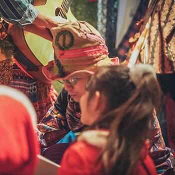 アーティストの写真