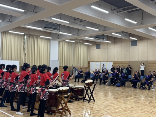中野東中学校和太鼓部による演奏