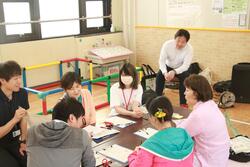 区長と意見交換している様子